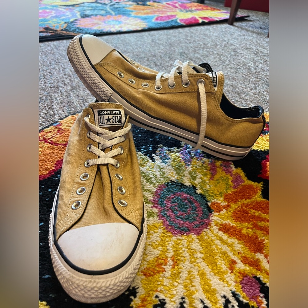 Men’s Sz 14 Converse Chucks Lo